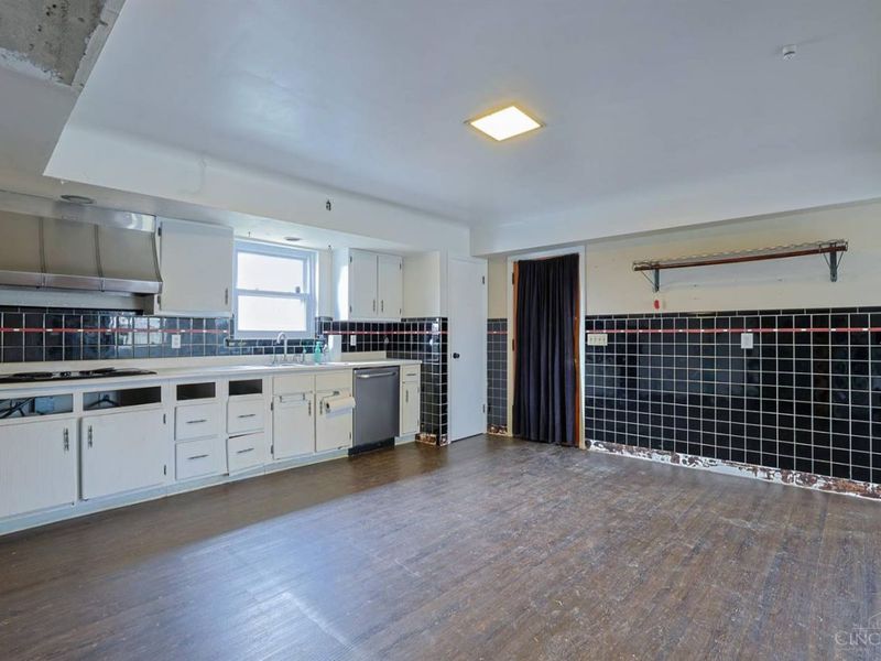 5220 Valley Ridge Road, Green Township, OH 45247 Photo 12