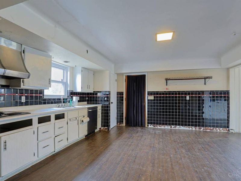 5220 Valley Ridge Road, Green Township, OH 45247 Photo 14