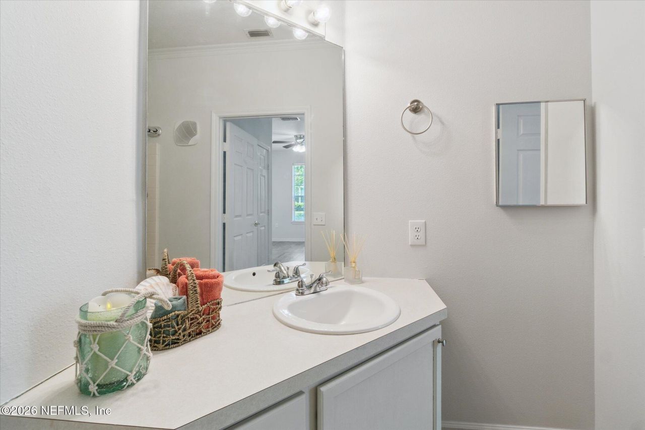 7990 Baymeadows Road E, Unit 201, Jacksonville, FL 32256 Photo