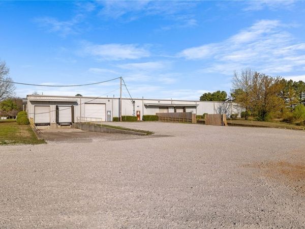 401 W Stribling Drive , Rogers, AR 72756