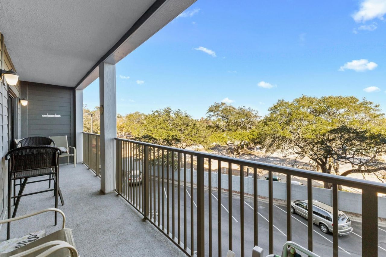 5905 S Kings Hwy.  Photo 25