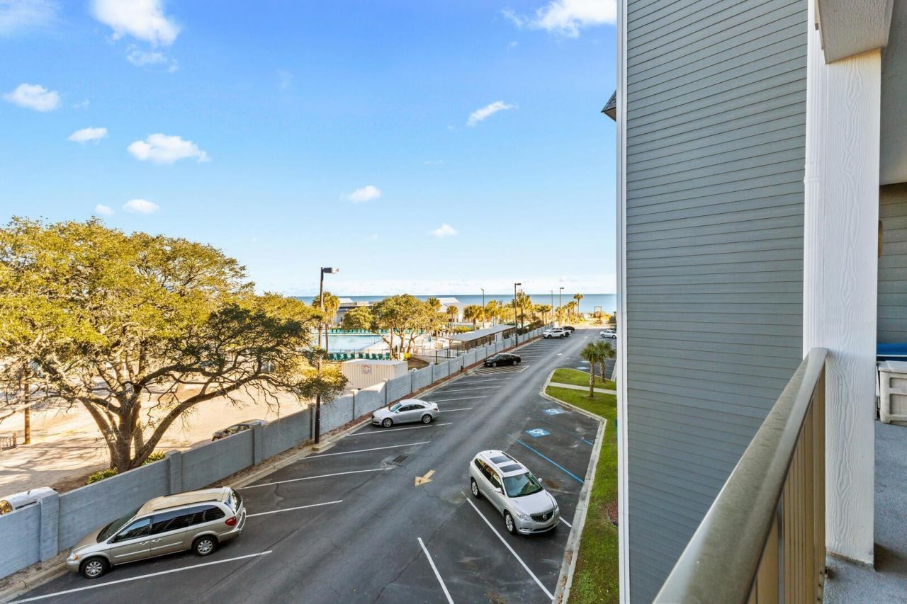 5905 S Kings Hwy.  Photo 29