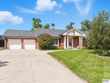 1524 S 126th Street , Omaha, NE 68144