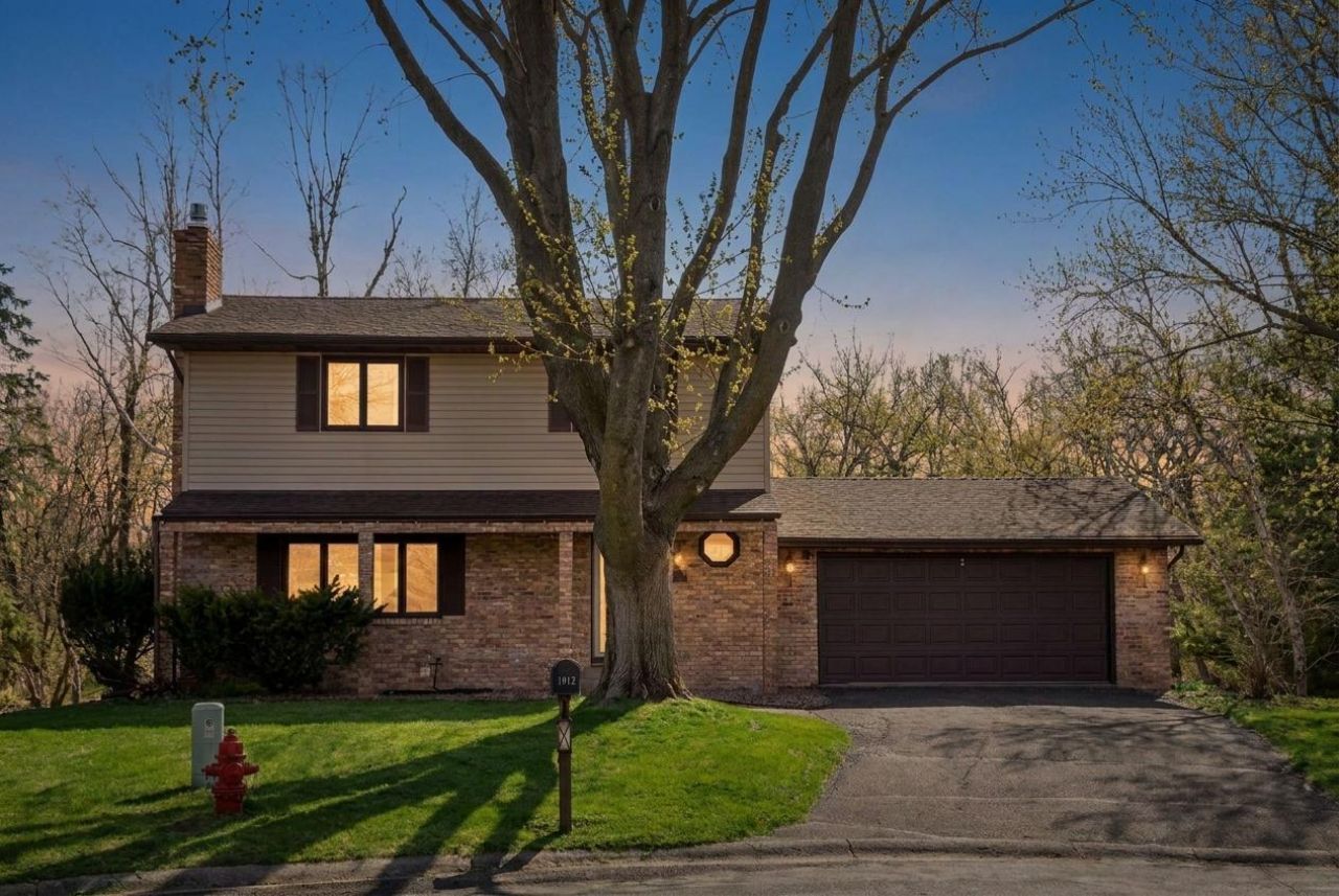 1912 Serendipity Court, New Brighton, MN 55112