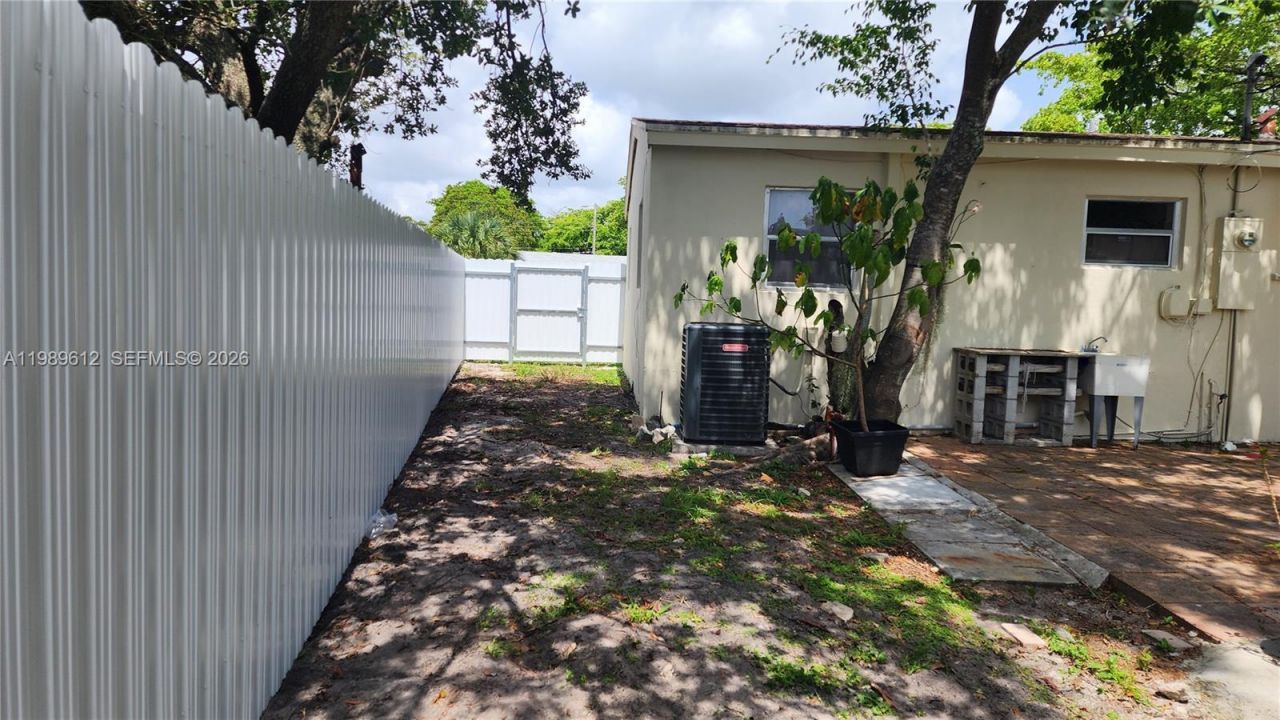 841 N 69th Ter, Unit 841, Hollywood, FL 33024 Photo