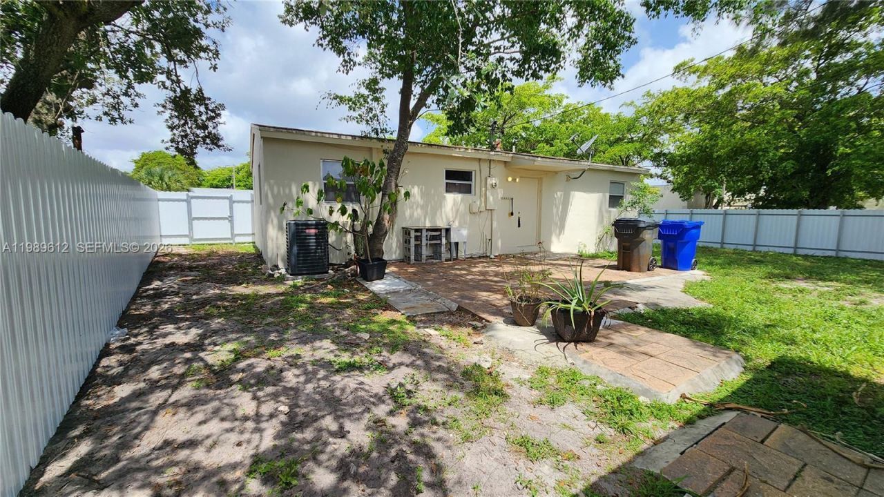 841 N 69th Ter, Unit 841, Hollywood, FL 33024 Photo