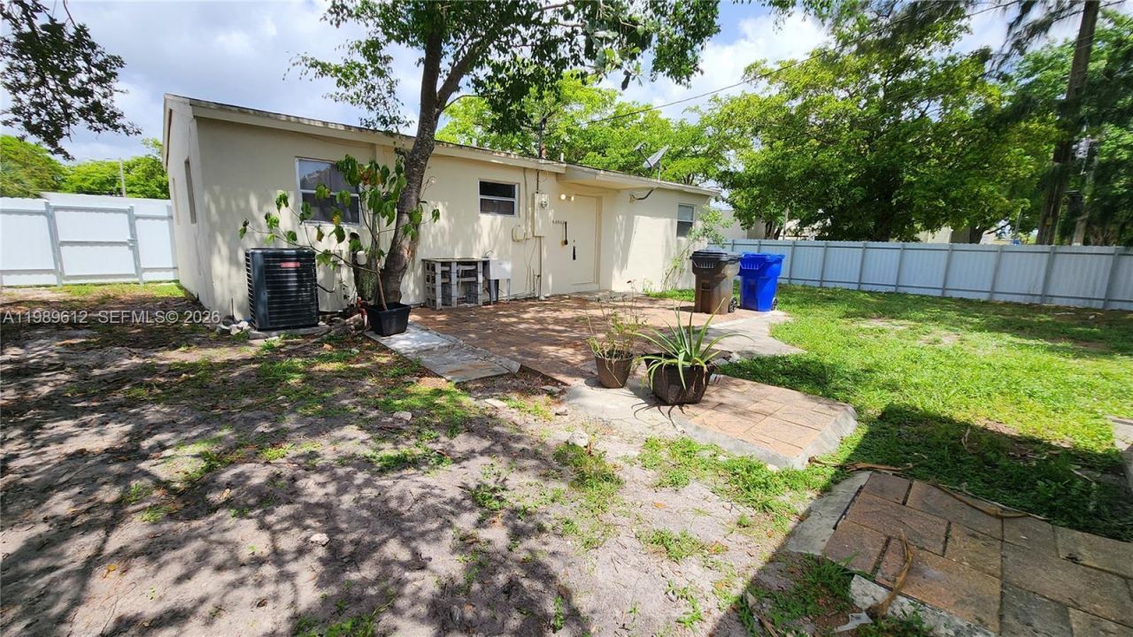 841 N 69th Ter, Unit 841, Hollywood, FL 33024 Photo