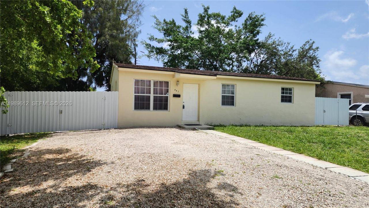 841 N 69th Ter, Unit 841, Hollywood, FL 33024 Photo