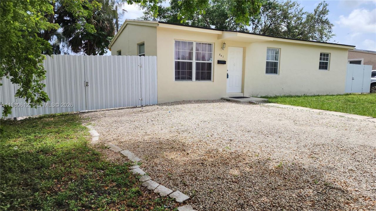 841 N 69th Ter, Unit 841, Hollywood, FL 33024 Photo