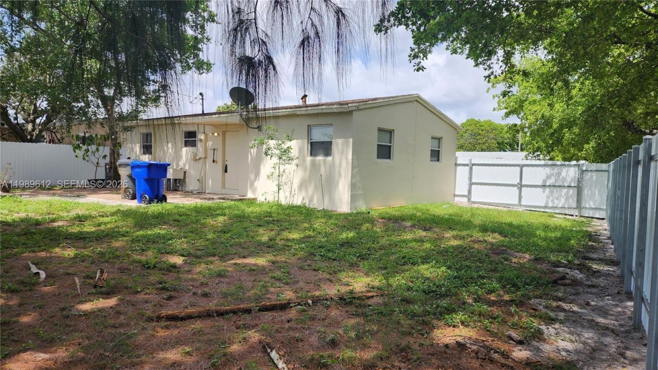 841 N 69th Ter, Unit 841, Hollywood, FL 33024 Photo