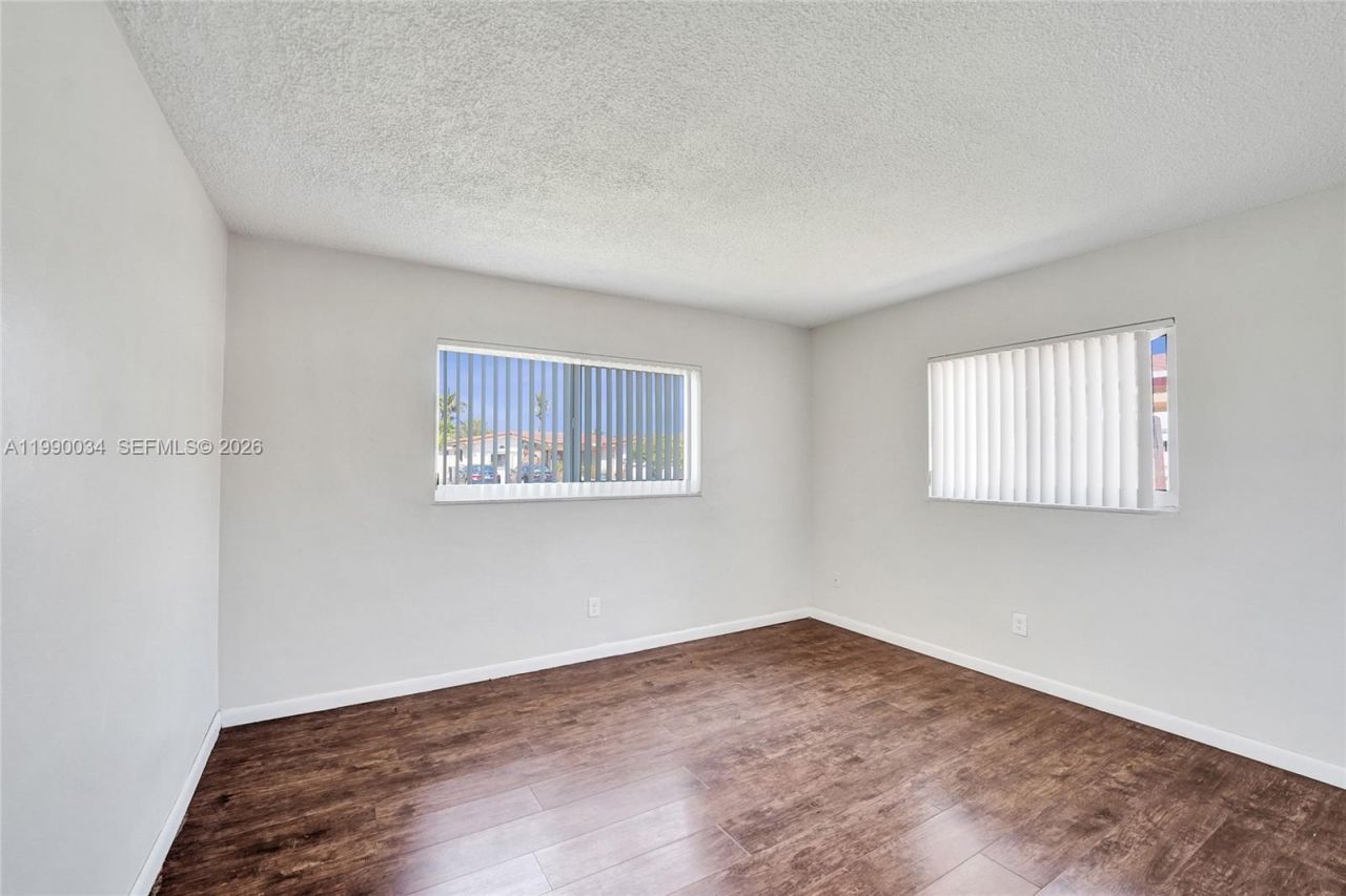 4460 NW 43rd St, Lauderdale Lakes, FL 33319 Photo