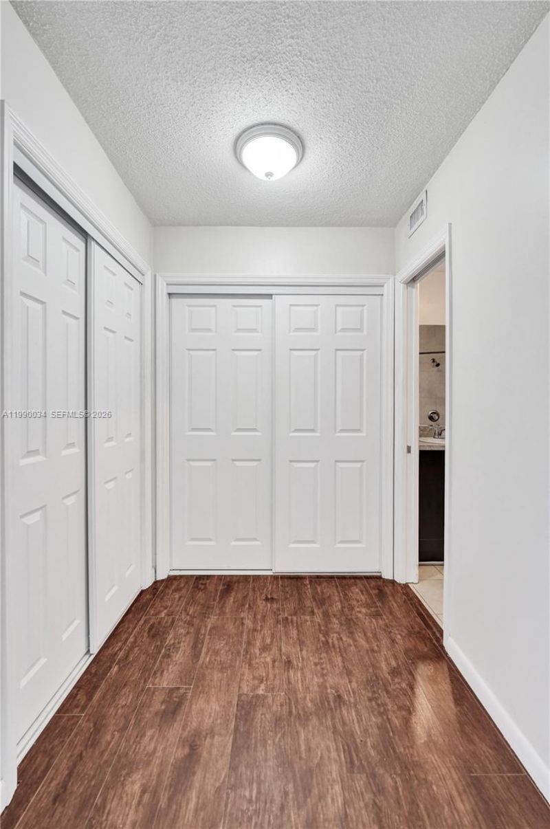 4460 NW 43rd St, Lauderdale Lakes, FL 33319 Photo