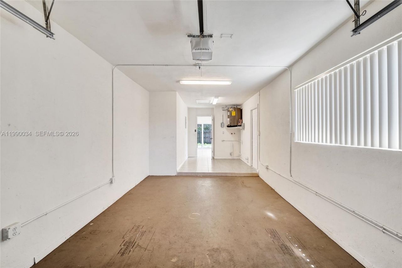 4460 NW 43rd St, Lauderdale Lakes, FL 33319 Photo