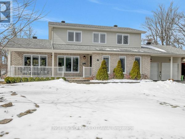 34 Sioux Crescent , Ottawa, ON K2H7E5