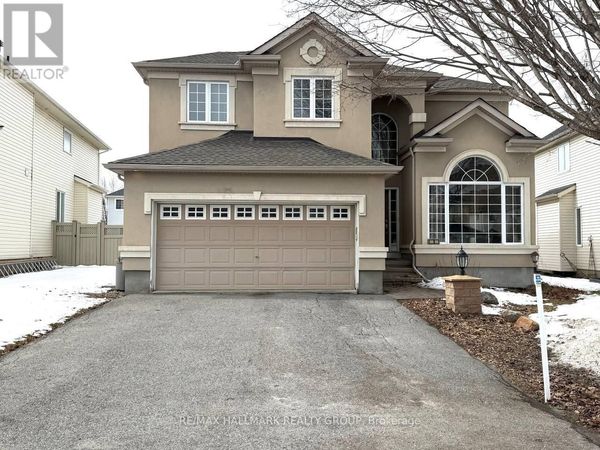 9 Blackshire Circle South, Ottawa, ON K2J5L8