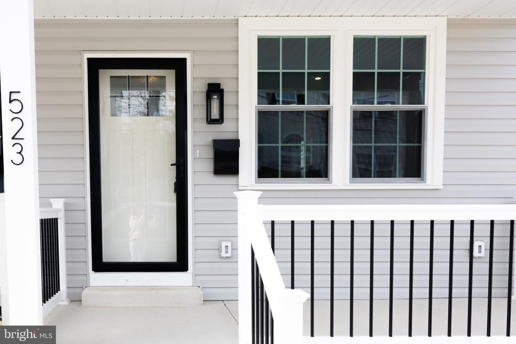 523 GROVE STREET, BRIDGEPORT, PA 19405