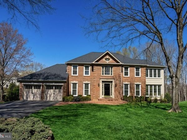 6181 SNOWHILL CT, CENTREVILLE, VA 20120