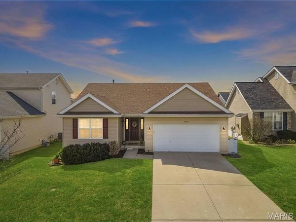 408 Wynchat Drive, O'Fallon, MO 63366