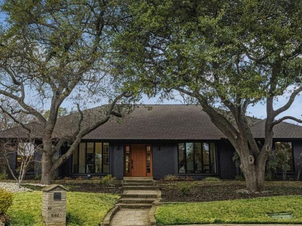 8825 Vista Oaks Circle , Dallas, TX 75243