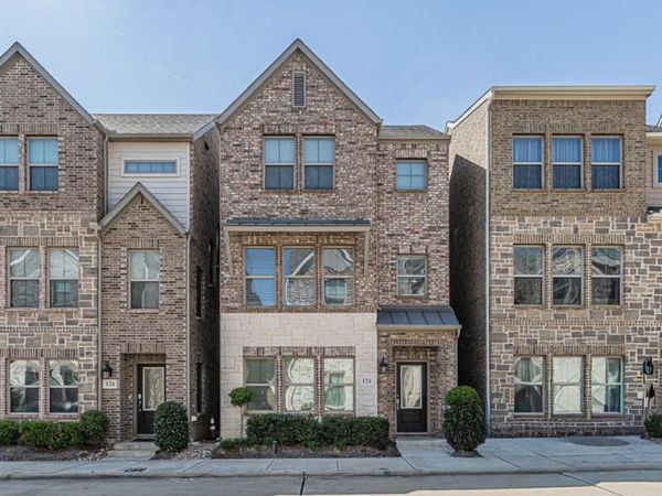 124 Peach Orchard Lane , Euless, TX 76040