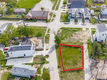 4436 Noble Street , Houston, TX 77020