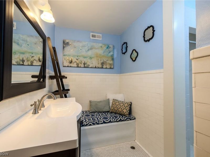 2472 Overlook Road, Cleveland Heights, OH 44106 Photo 23