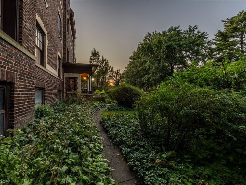 2472 Overlook Road, Cleveland Heights, OH 44106 Photo 26