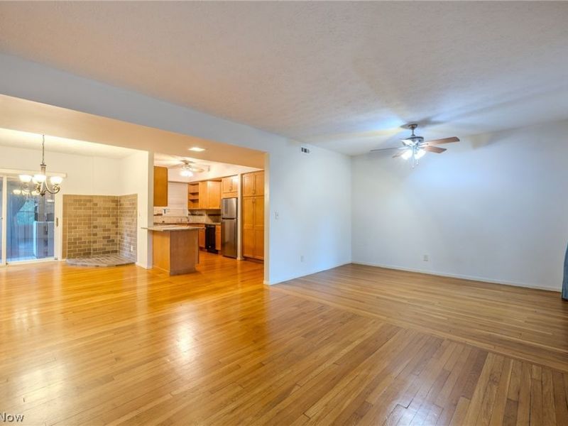 2472 Overlook Road, Cleveland Heights, OH 44106 Photo 9