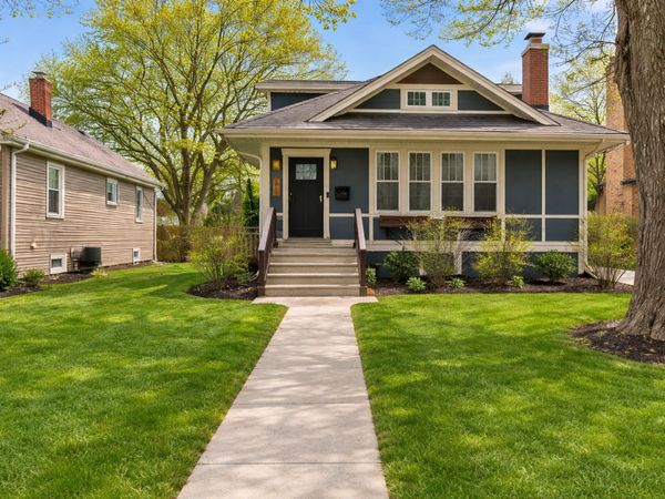 220 S Illinois Avenue , Villa Park, IL 60181