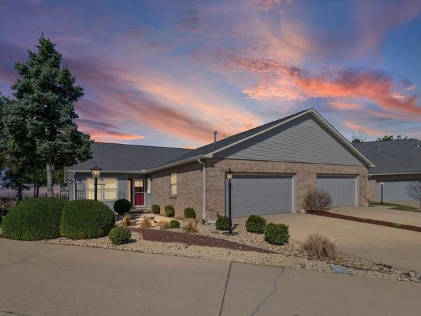 1019 Pheasant Circle, Savoy, IL 61874