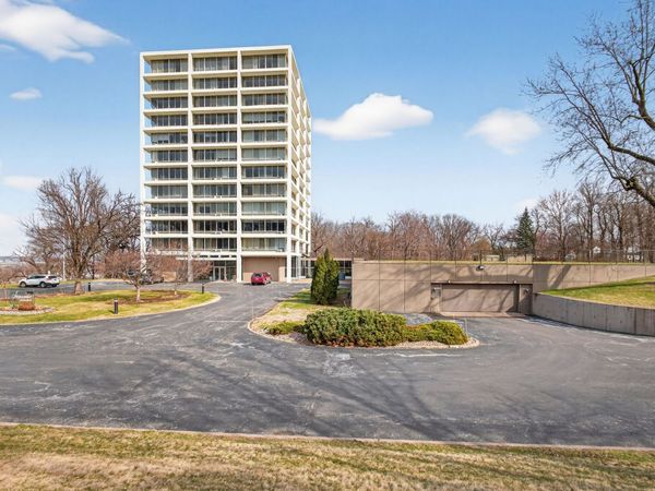 1337 21 Avenue , Unit 3D, Rock Island, IL 61201
