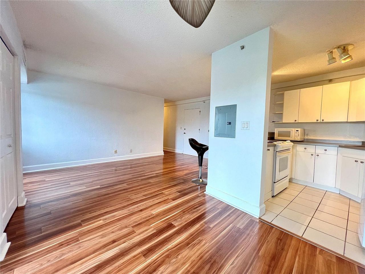 3315 58th Avenue S, Unit 318, Saint Petersburg, FL 33712 Photo