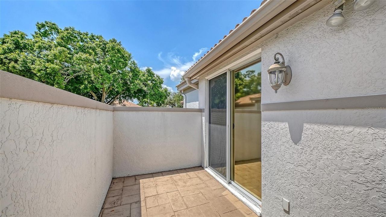 3864 Chatsworth Greene Court, Unit 10, Sarasota, FL 34235 Photo