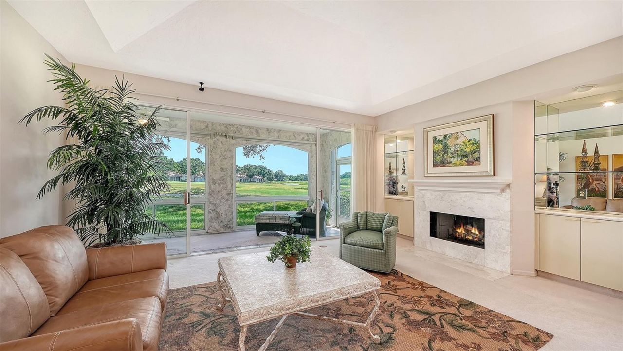 3864 Chatsworth Greene Court, Unit 10, Sarasota, FL 34235 Photo