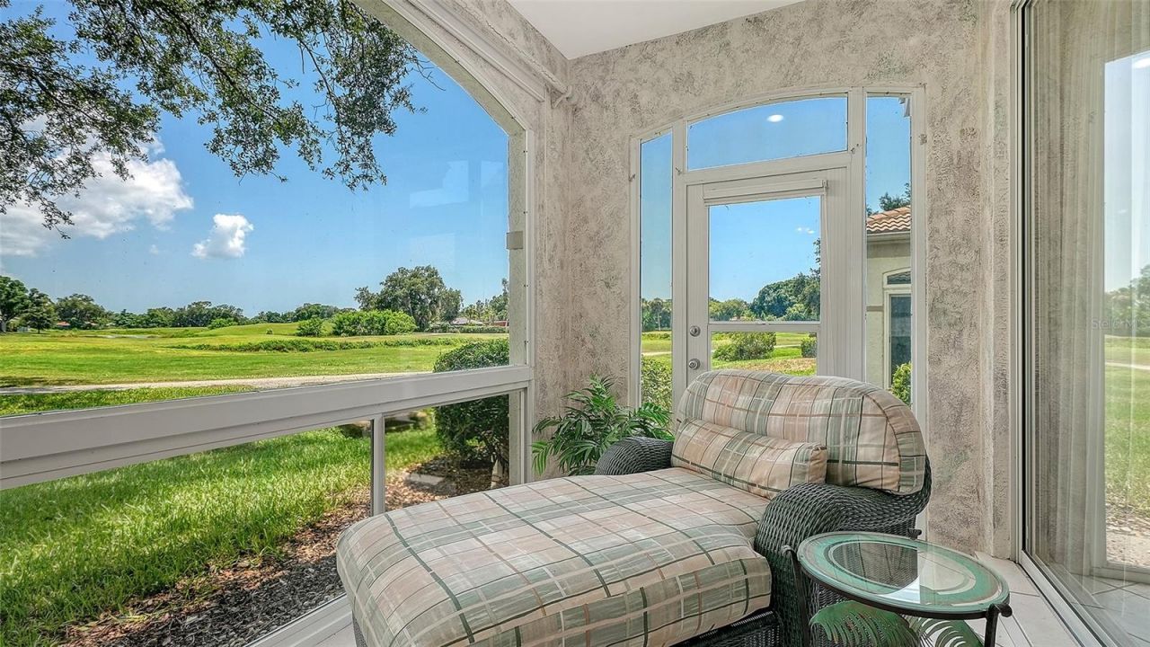 3864 Chatsworth Greene Court, Unit 10, Sarasota, FL 34235 Photo