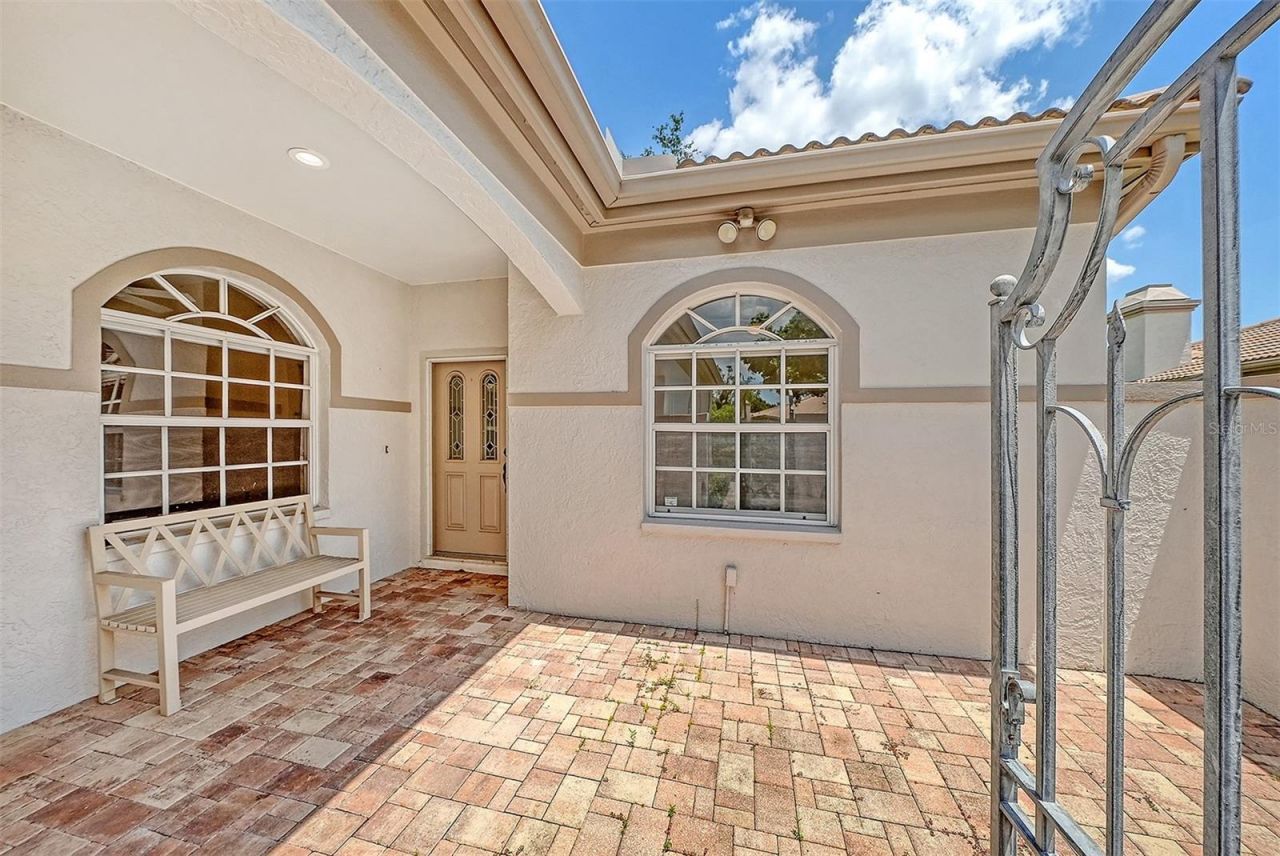 3864 Chatsworth Greene Court, Unit 10, Sarasota, FL 34235 Photo