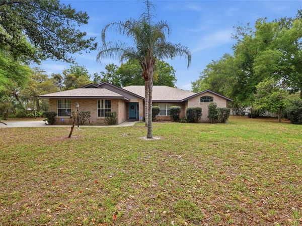 1028 COLLINS AVENUE , ORANGE CITY, FL 32763