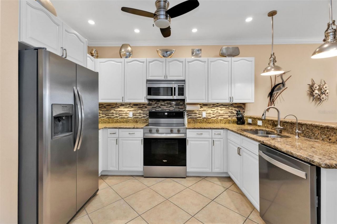 3239 Purple Martin Drive, Unit 122, Punta Gorda, FL 33950 Photo