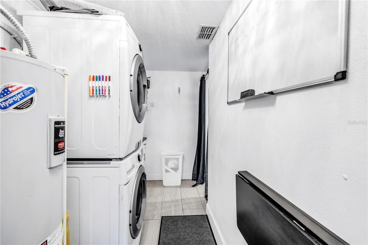 2200 49th Street N, Saint Petersburg, FL 33710 Photo