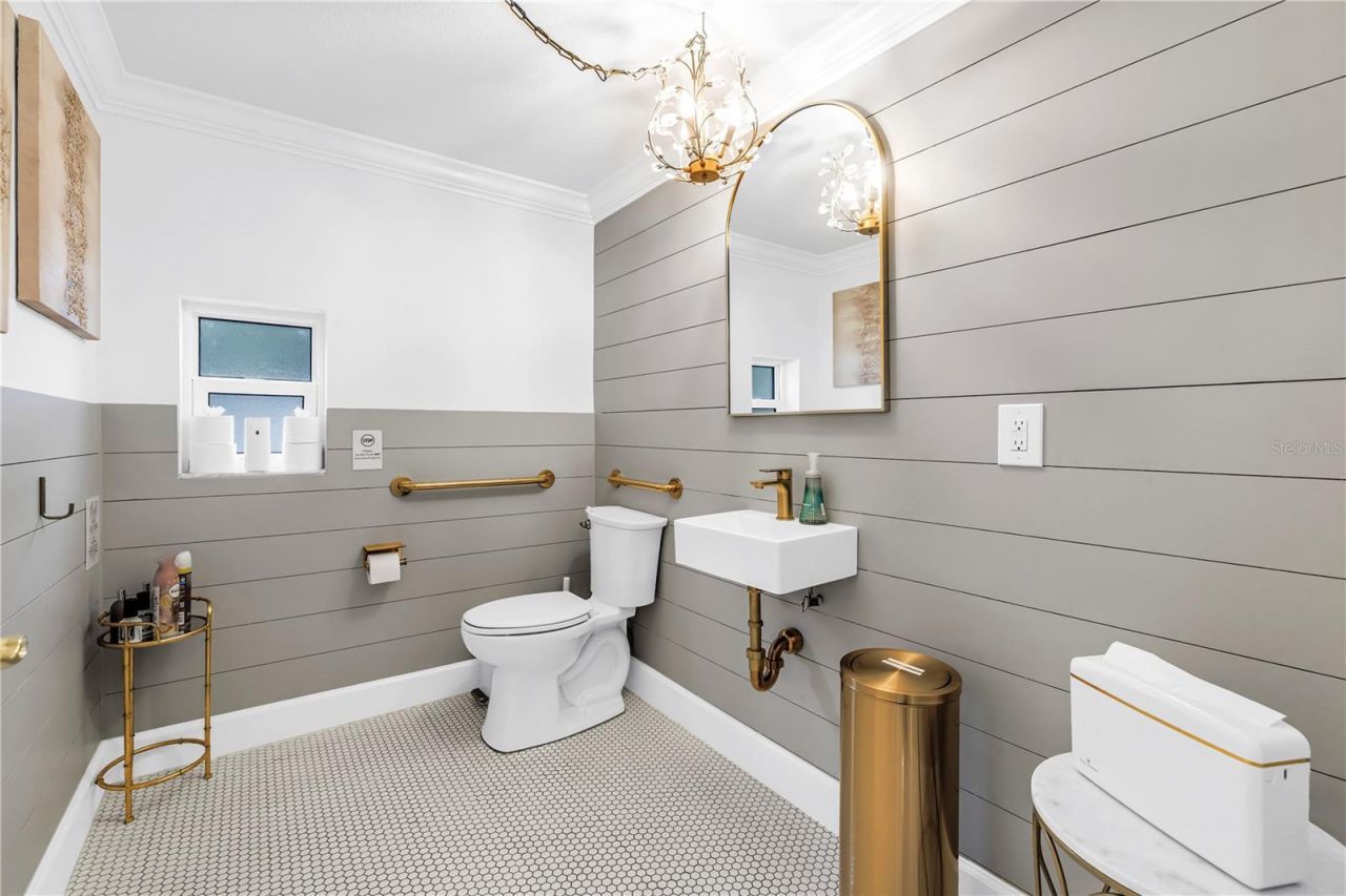 2200 49th Street N, Saint Petersburg, FL 33710 Photo