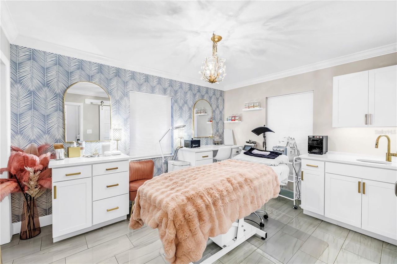 2200 49th Street N, Saint Petersburg, FL 33710 Photo