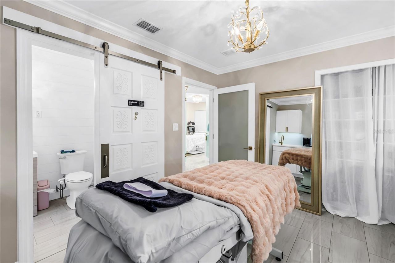 2200 49th Street N, Saint Petersburg, FL 33710 Photo