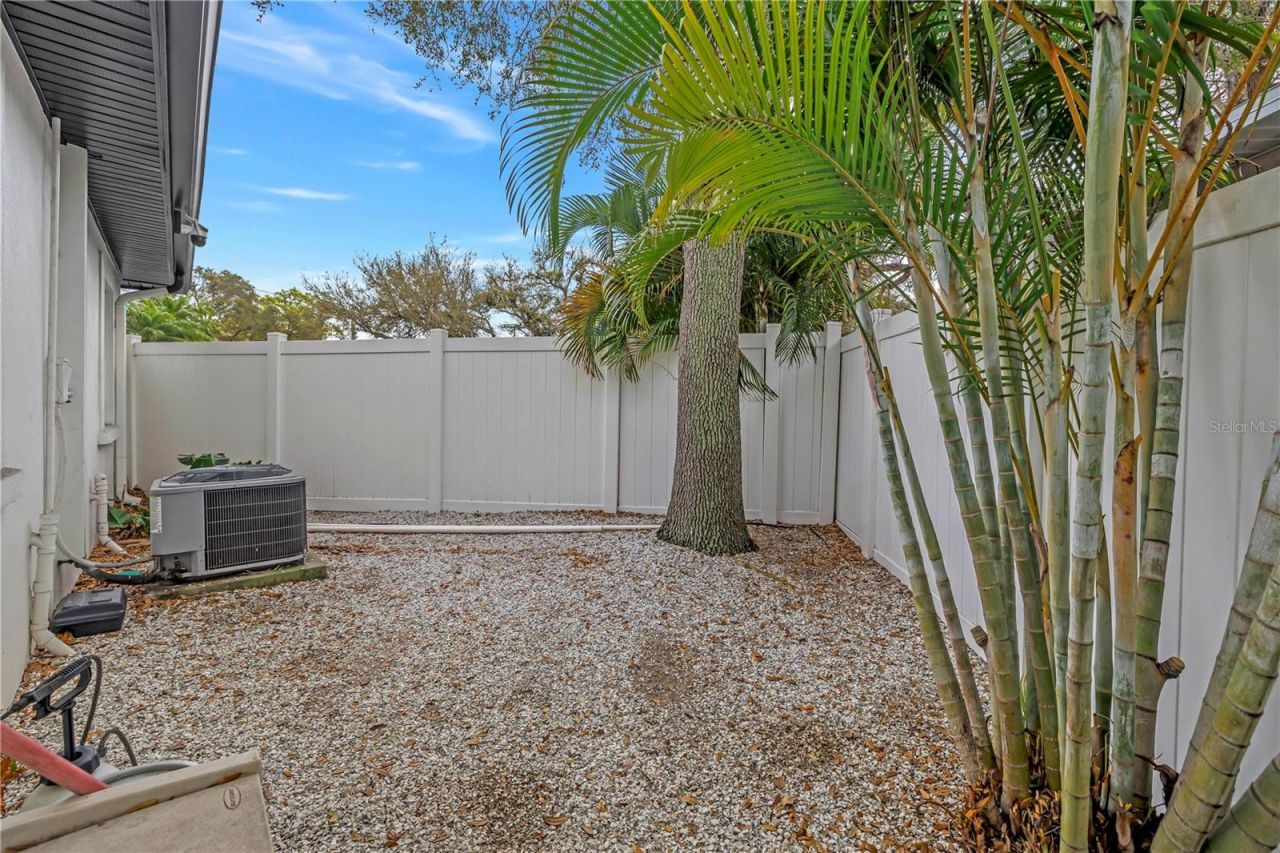 2200 49th Street N, Saint Petersburg, FL 33710 Photo