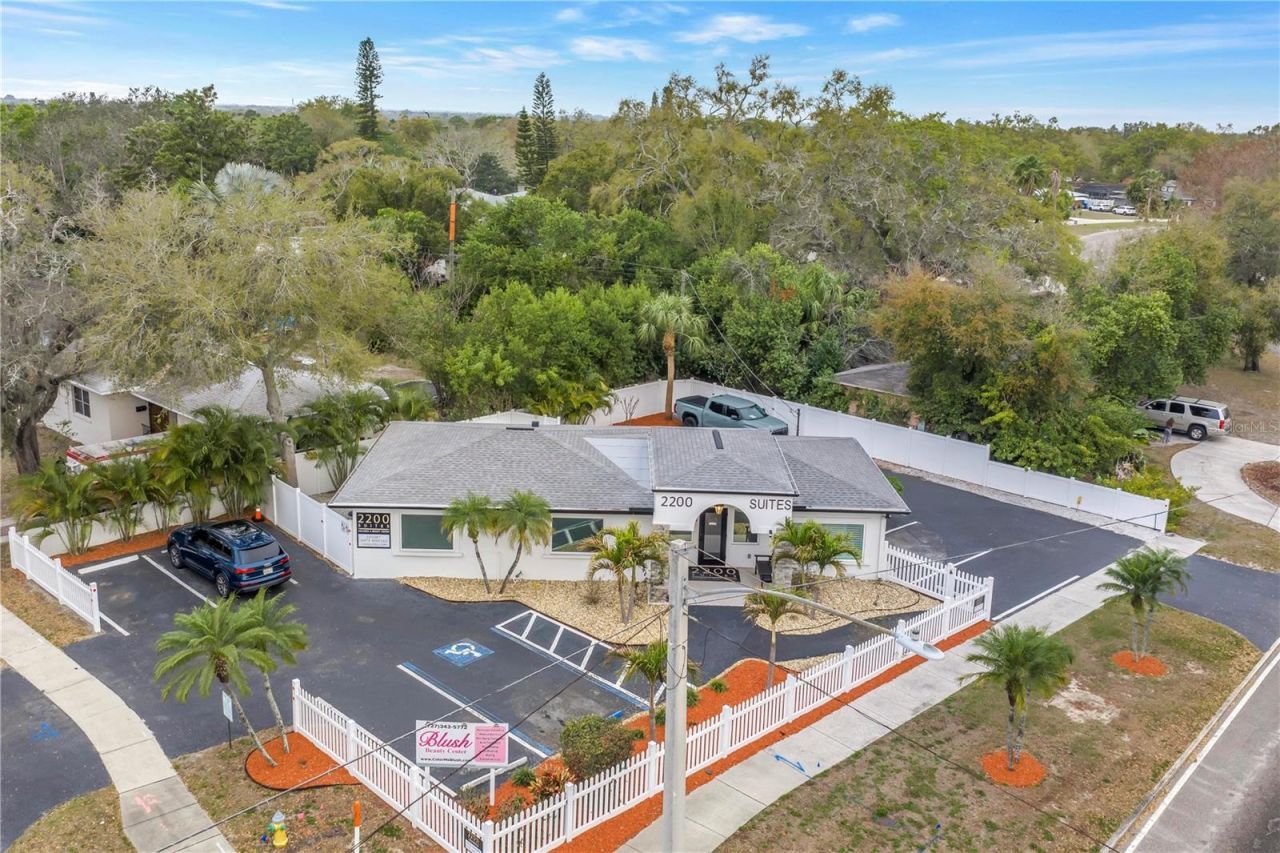 2200 49th Street N, Saint Petersburg, FL 33710 Photo