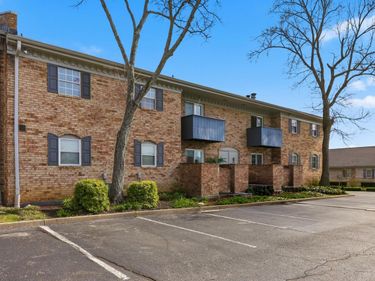 1076 Armstrong Mill Road, Unit D, Lexington, KY 40517