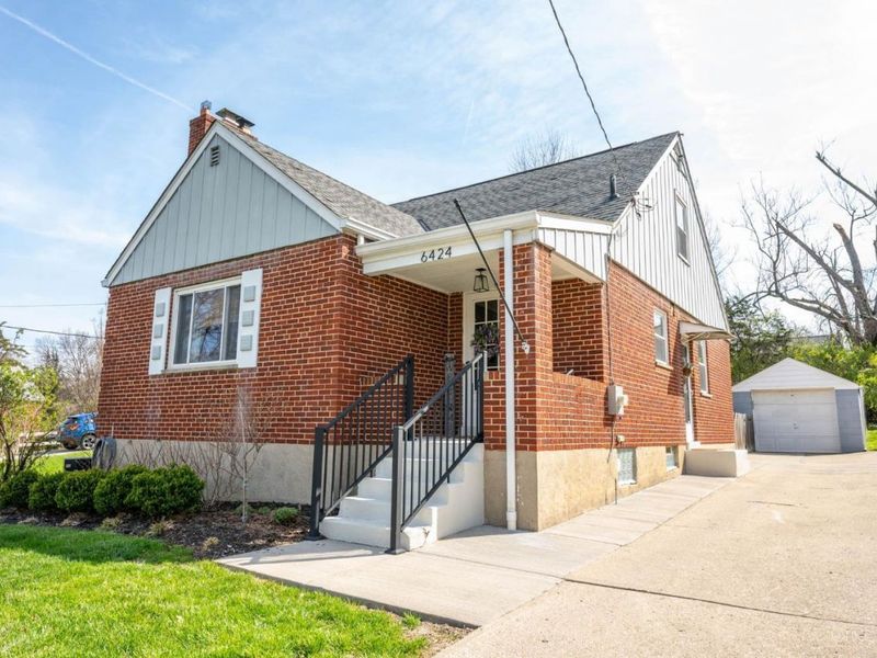 6424 Graceland Avenue, Cincinnati, OH 45237 Photo 2