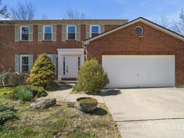 9891 McCauly Woods Drive, West Chester, OH 45241