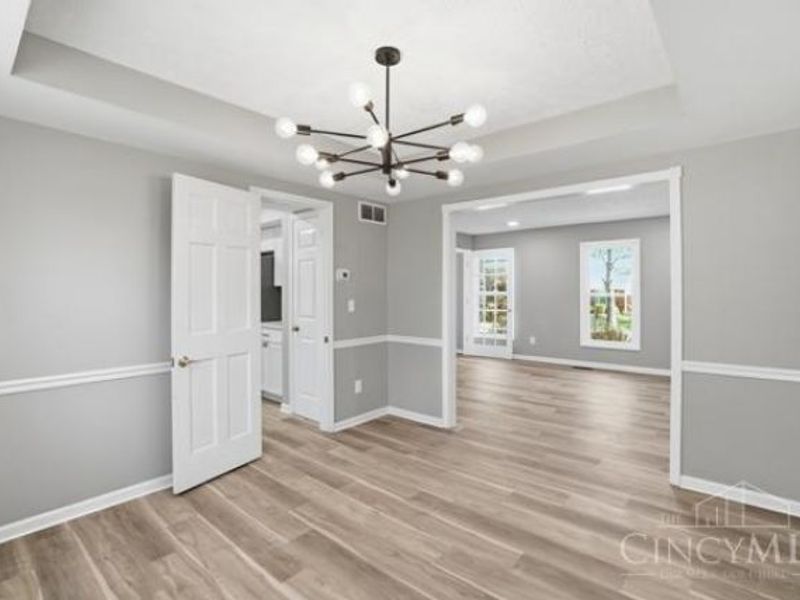 9891 McCauly Woods Drive, West Chester, OH 45241 Photo 18