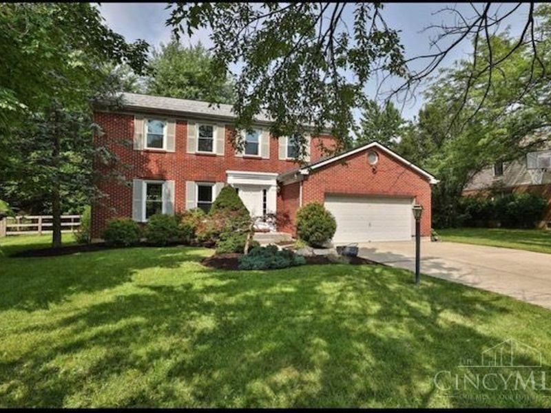 9891 McCauly Woods Drive, West Chester, OH 45241 Photo 2