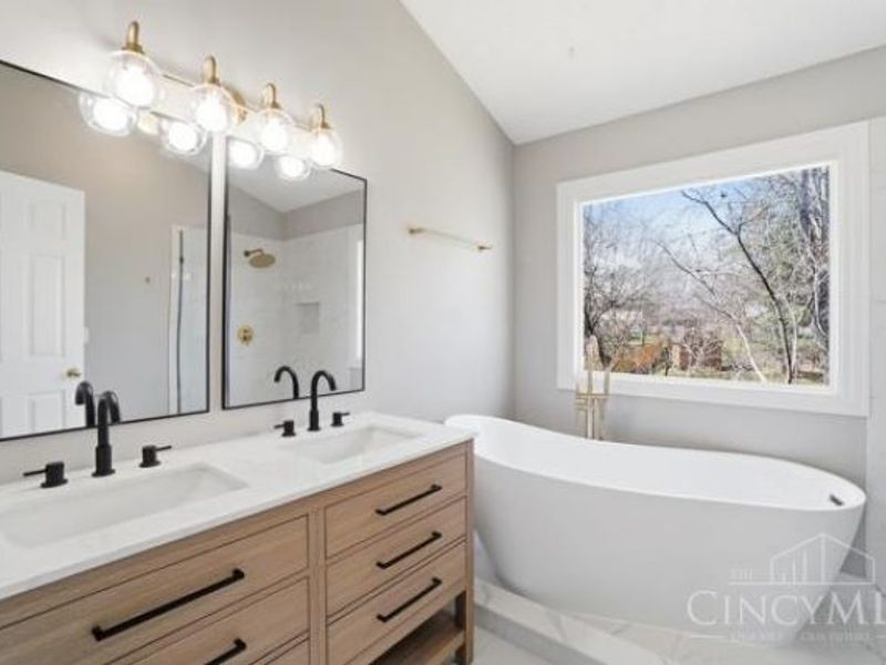 9891 McCauly Woods Drive, West Chester, OH 45241 Photo 32